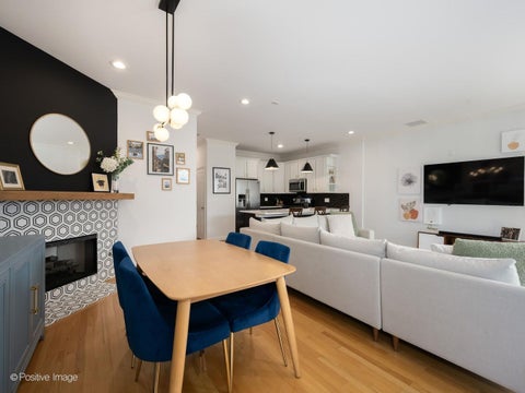 Tiny photo for 929 N DAMEN Avenue #2, Chicago, IL 60622 (MLS # 12728977)