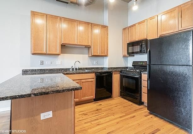 6 S LAFLIN Street 309