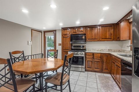 Tiny photo for 429 Rose Street, Bensenville, IL 60106 (MLS # 12625421)