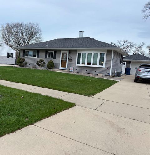 Photo of 429 Rose Street, Bensenville, IL 60106 (MLS # 12625421)