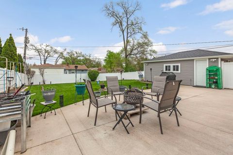 Tiny photo for 429 Rose Street, Bensenville, IL 60106 (MLS # 12625421)