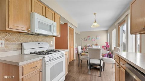 Tiny photo for 542 S Scott Lane, Romeoville, IL 60446 (MLS # 12656693)