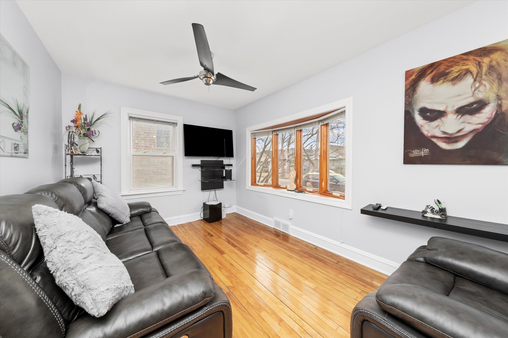 3533 N Octavia Avenue