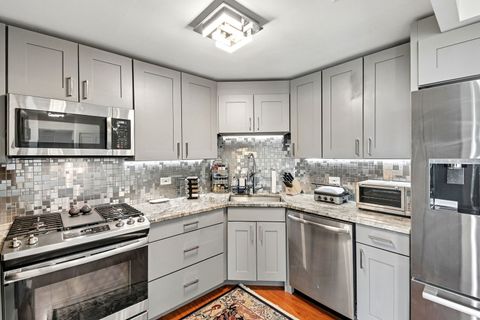 Tiny photo for 3200 N Lake Shore Drive #410, Chicago, IL 60657 (MLS # 12669928)