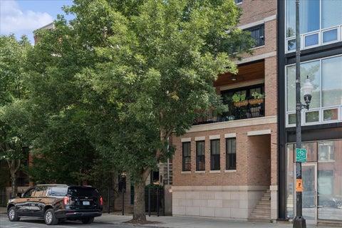 Photo of 1923 N DAMEN Avenue #PH, Chicago, IL 60647 (MLS # 12748419)