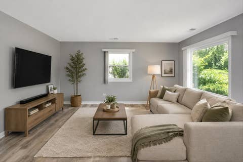 Tiny photo for 1947 Beacon Boulevard, Chicago Heights, IL 60411 (MLS # 12687605)