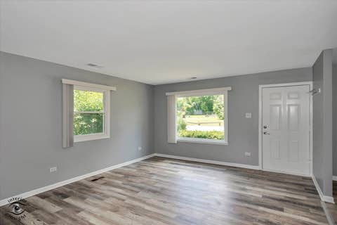 Tiny photo for 1947 Beacon Boulevard, Chicago Heights, IL 60411 (MLS # 12687605)