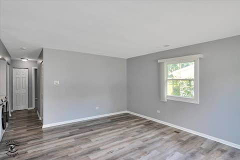 Tiny photo for 1947 Beacon Boulevard, Chicago Heights, IL 60411 (MLS # 12687605)