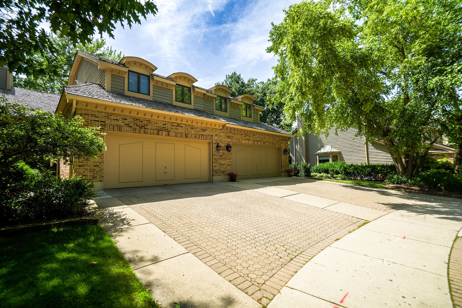 640 Walnut Oaks Drive