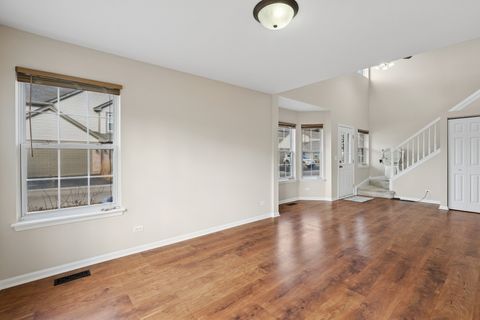 Tiny photo for 961 Sumac Court, Lindenhurst, IL 60046 (MLS # 12573193)