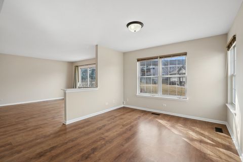 Tiny photo for 961 Sumac Court, Lindenhurst, IL 60046 (MLS # 12573193)