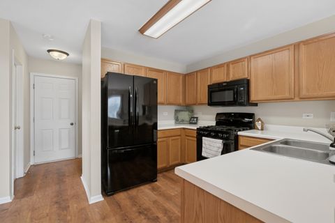 Tiny photo for 961 Sumac Court, Lindenhurst, IL 60046 (MLS # 12573193)