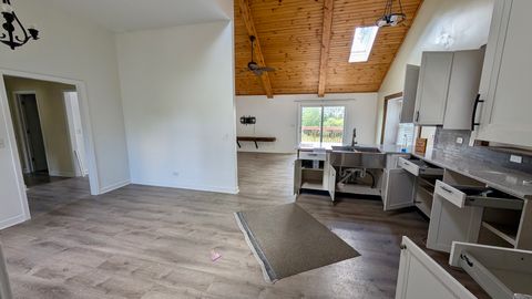 Tiny photo for 11617 Hawthorne Way, Huntley, IL 60142 (MLS # 12487884)