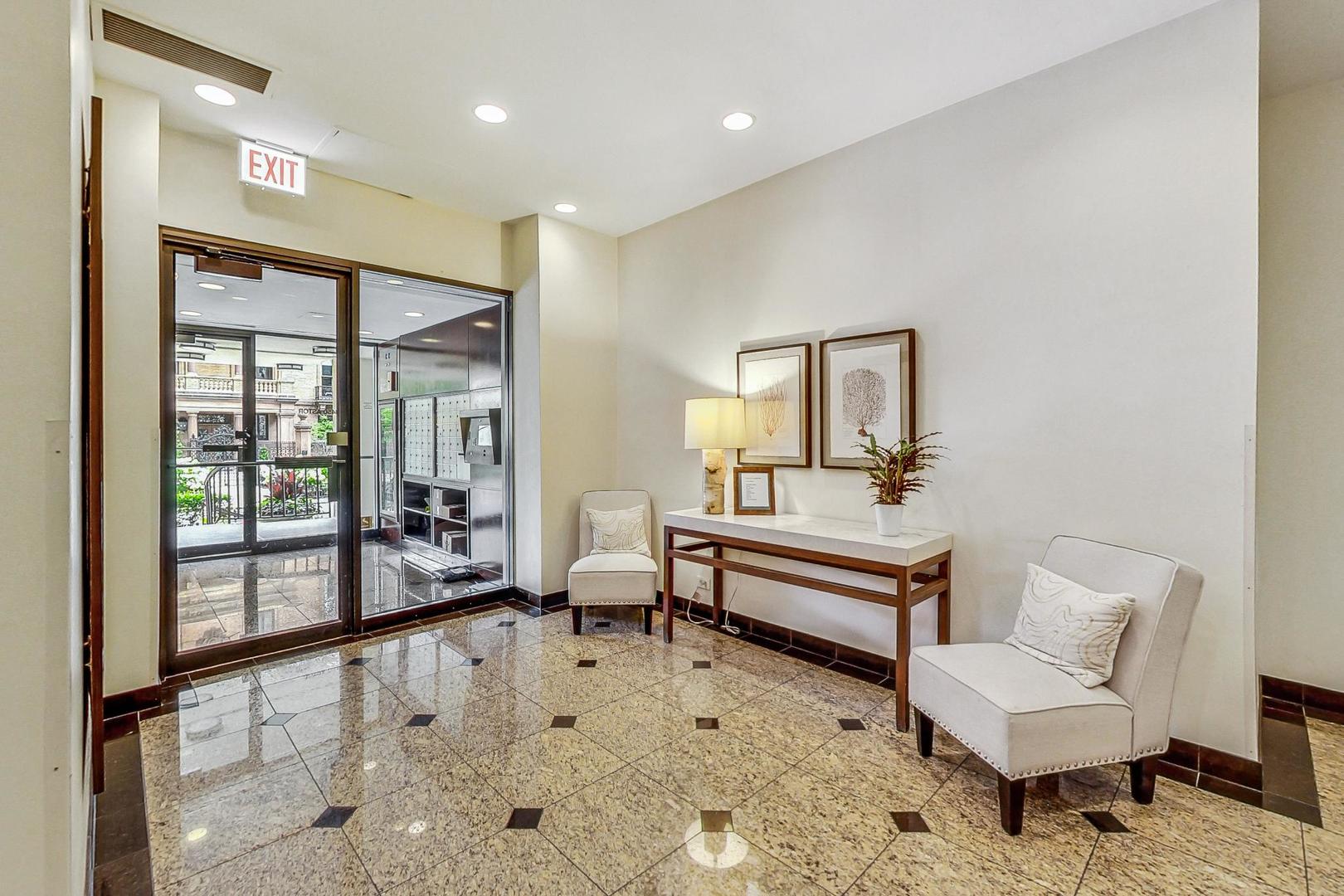 1450 N Astor Street 9C