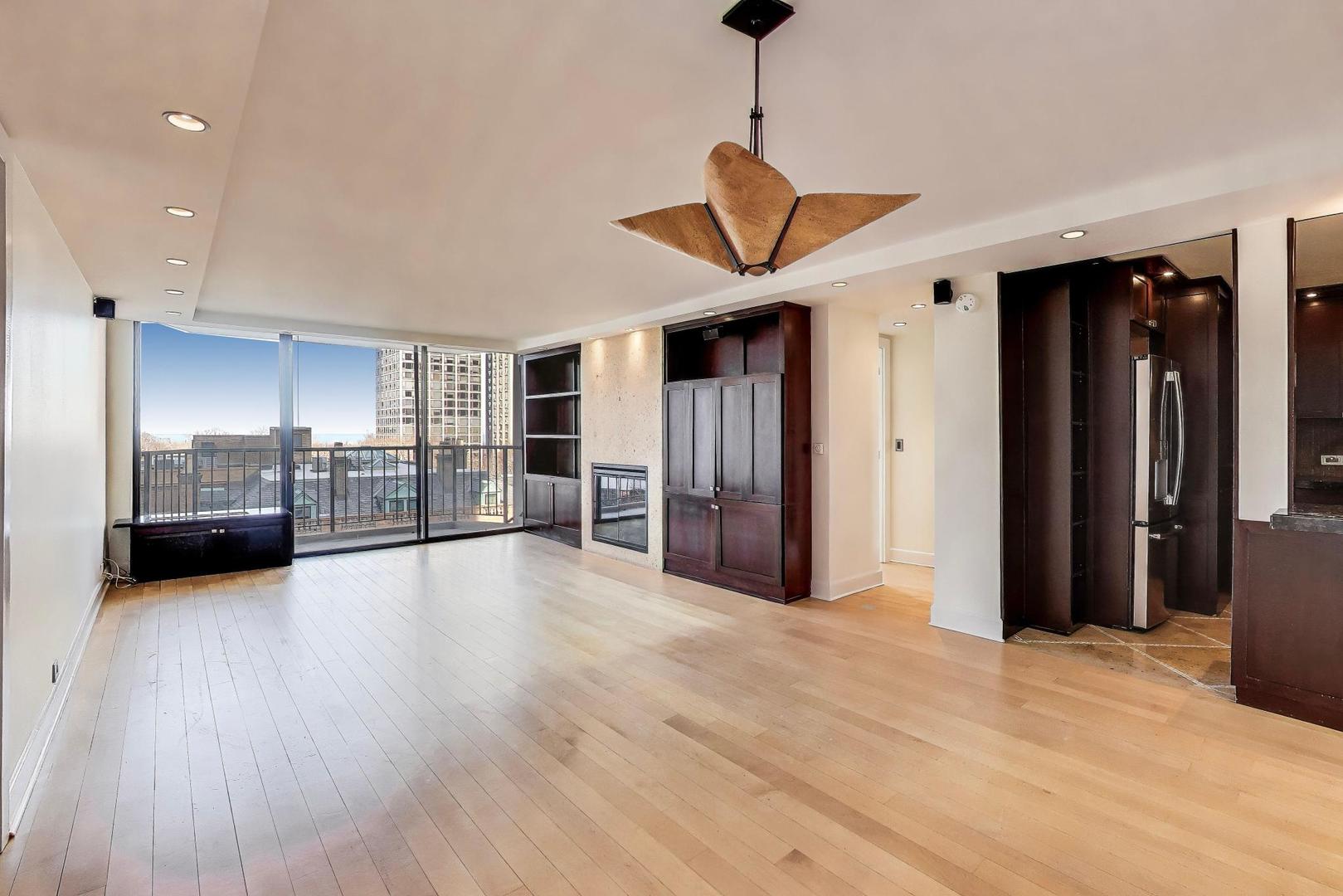 1450 N Astor Street 9C