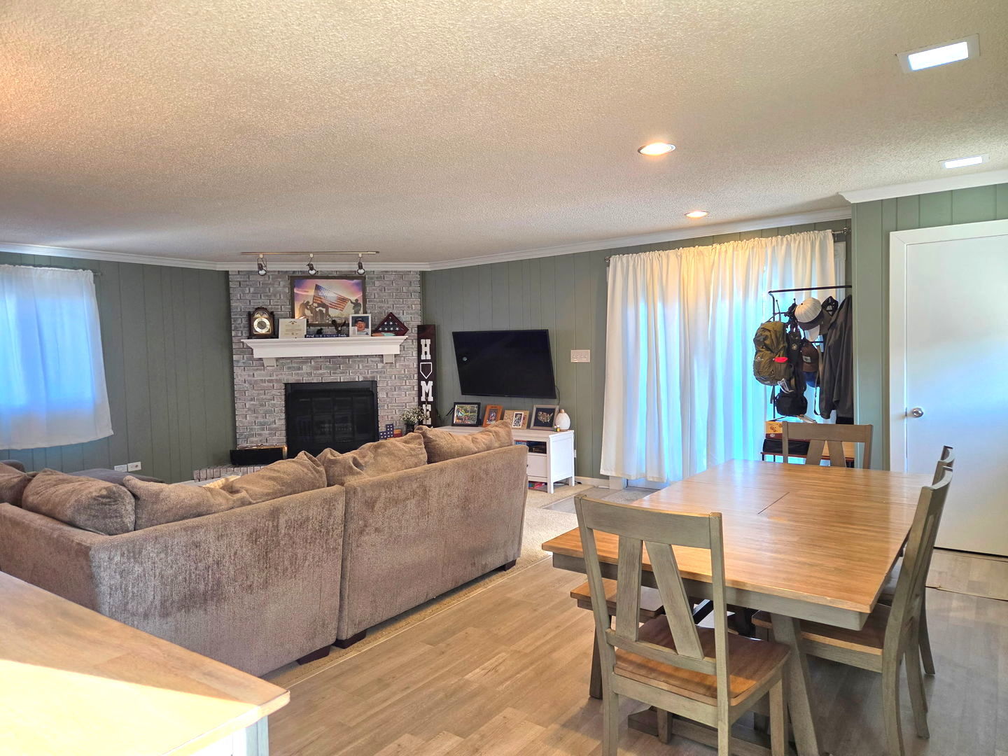 5237 Pleasant Lane