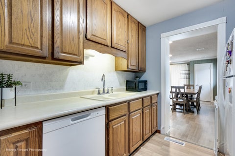 Tiny photo for 5237 Pleasant Lane, Crestwood, IL 60418 (MLS # 12765952)