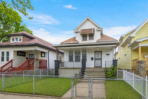 Photo of 10320 S Indiana Avenue, Chicago, IL 60628 (MLS # 12634394)