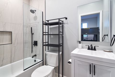 Tiny photo for 943 N Central Park Avenue, Chicago, IL 60651 (MLS # 12485808)