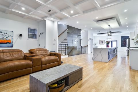 Tiny photo for 943 N Central Park Avenue, Chicago, IL 60651 (MLS # 12485808)