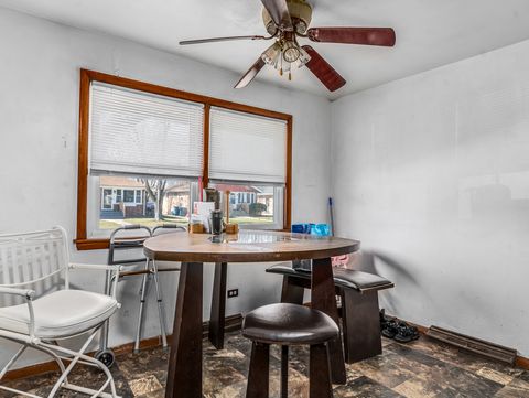 Tiny photo for 595 Hickory Street, Chicago Heights, IL 60411 (MLS # 12592239)