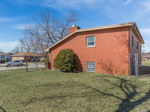 Tiny photo for 595 Hickory Street, Chicago Heights, IL 60411 (MLS # 12592239)