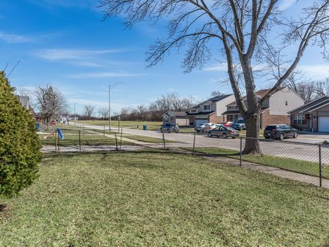 Tiny photo for 595 Hickory Street, Chicago Heights, IL 60411 (MLS # 12592239)