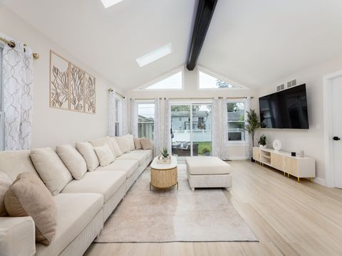 Tiny photo for 1649 Park Avenue, Hanover Park, IL 60133 (MLS # 12546806)