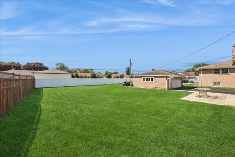 Tiny photo for 6525 W 83 Place, Burbank, IL 60459 (MLS # 12725722)