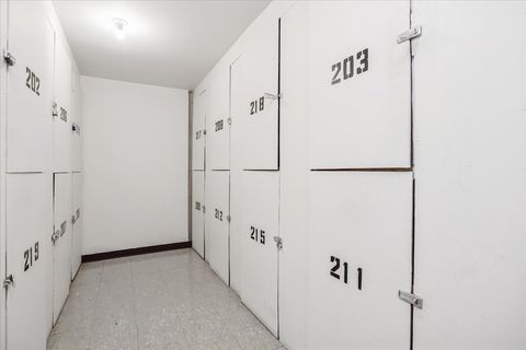 Tiny photo for 6425 Clarendon Hills Road #211, Willowbrook, IL 60527 (MLS # 12543530)