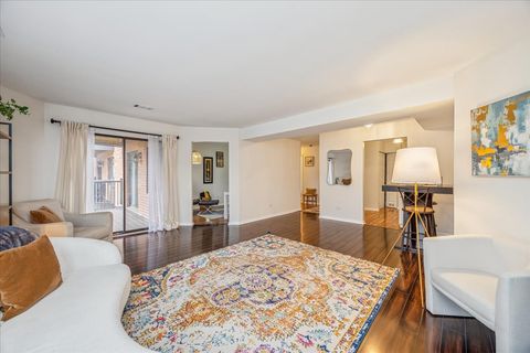 Tiny photo for 6425 Clarendon Hills Road #211, Willowbrook, IL 60527 (MLS # 12543530)