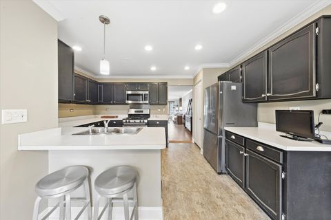 Tiny photo for 1163 Mistwood Court, Downers Grove, IL 60515 (MLS # 12623468)