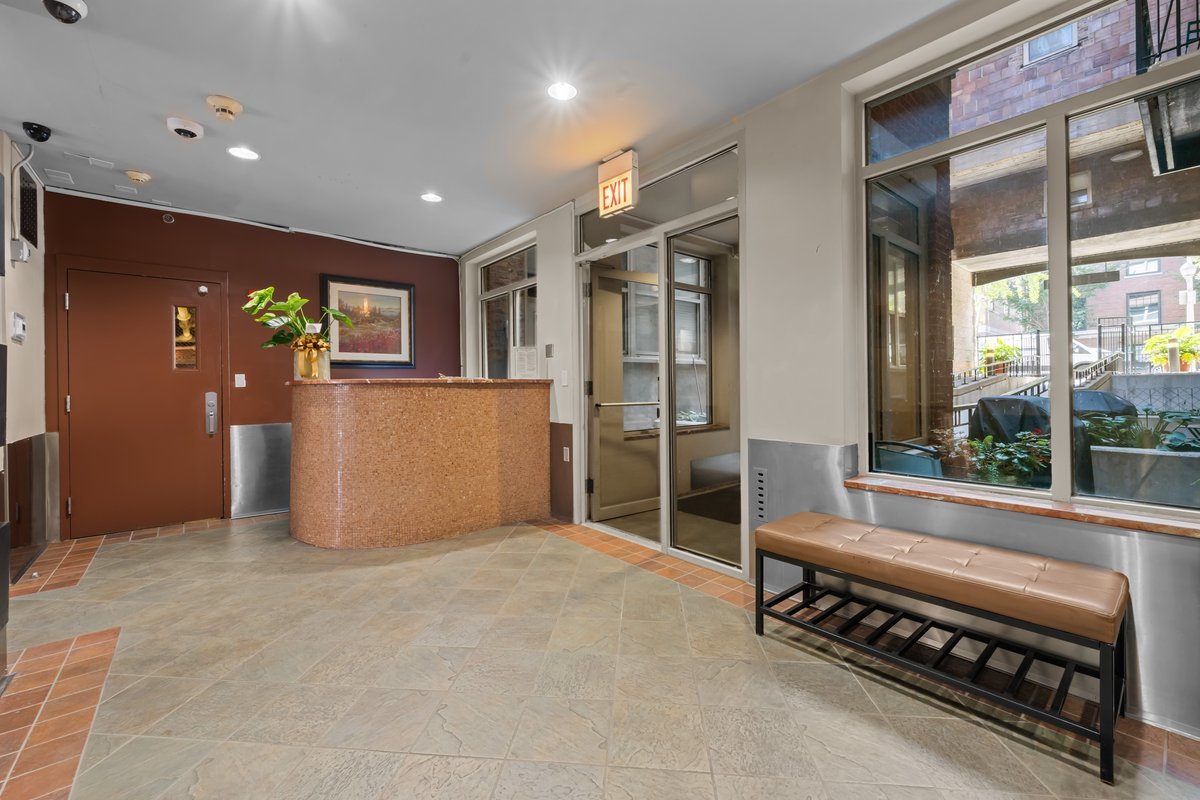 1500 W Monroe Street 409