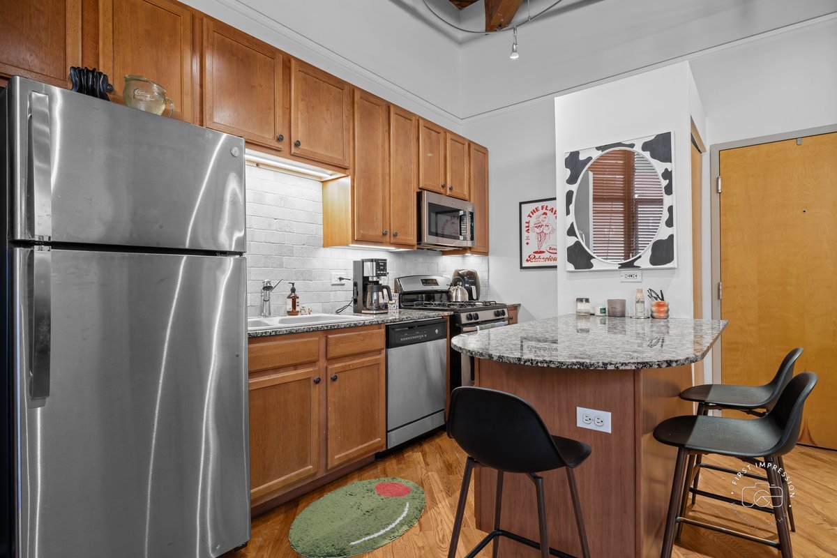 1500 W Monroe Street 409