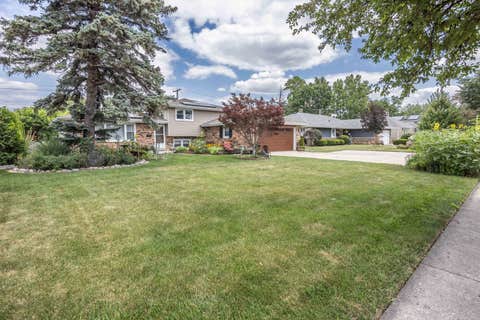 Tiny photo for 2105 Glenwood Avenue, Joliet, IL 60435 (MLS # 12713917)