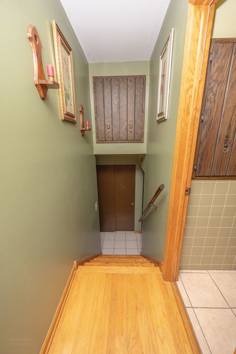 Tiny photo for 2105 Glenwood Avenue, Joliet, IL 60435 (MLS # 12713917)