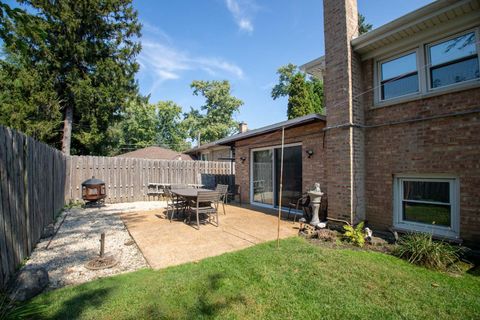 Tiny photo for 4010 Fern Avenue, Lyons, IL 60534 (MLS # 12459277)