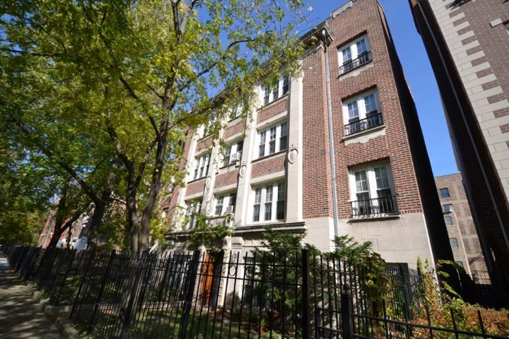 4241 N KENMORE Avenue 207