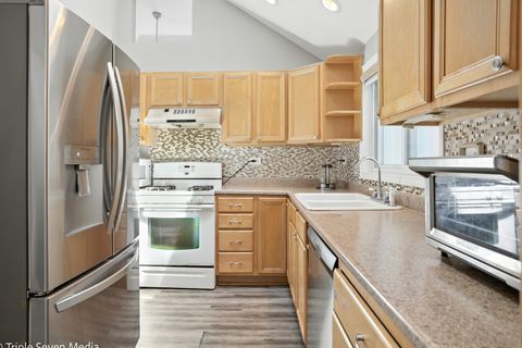 Tiny photo for 28629 W Ravine Drive, Barrington, IL 60010 (MLS # 12143834)