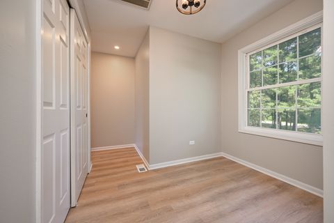 Tiny photo for 8307 Concord Drive, Bull Valley, IL 60098 (MLS # 12685808)