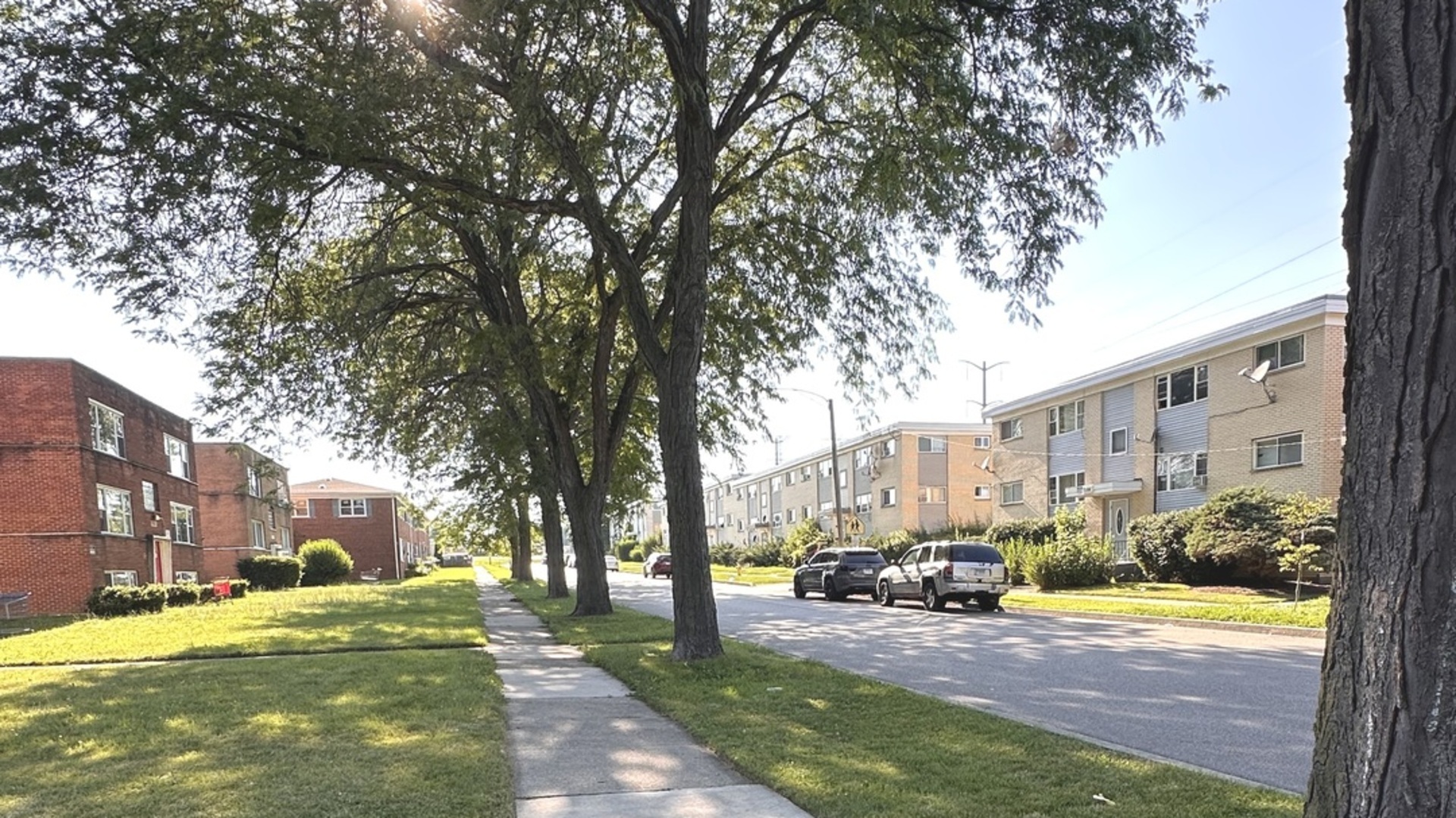 2116 & 2101 Williamsburg Drive