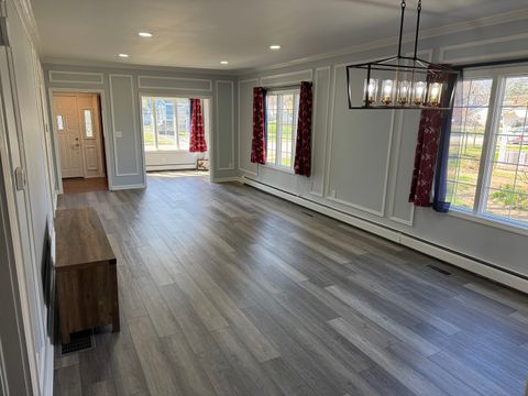 Tiny photo for 403 W MITCHELL Street, Benton, IL 62812 (MLS # 12592035)