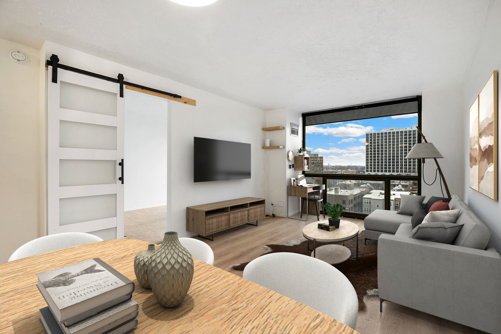 4343 N Clarendon Avenue 911