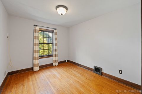 Tiny photo for 1205 S 4th Street, St. Charles, IL 60174 (MLS # 12487333)