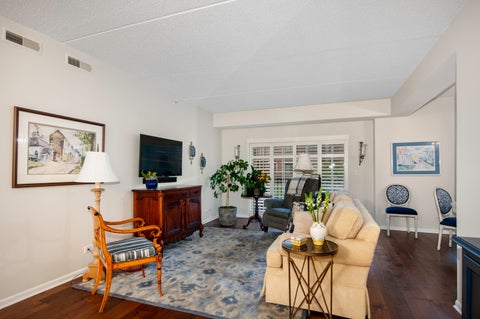 Tiny photo for 420 W Burlington Avenue #207, La Grange, IL 60525 (MLS # 12765265)