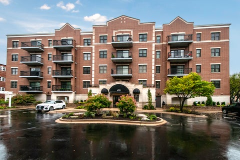 Photo of 420 W Burlington Avenue #207, La Grange, IL 60525 (MLS # 12765265)
