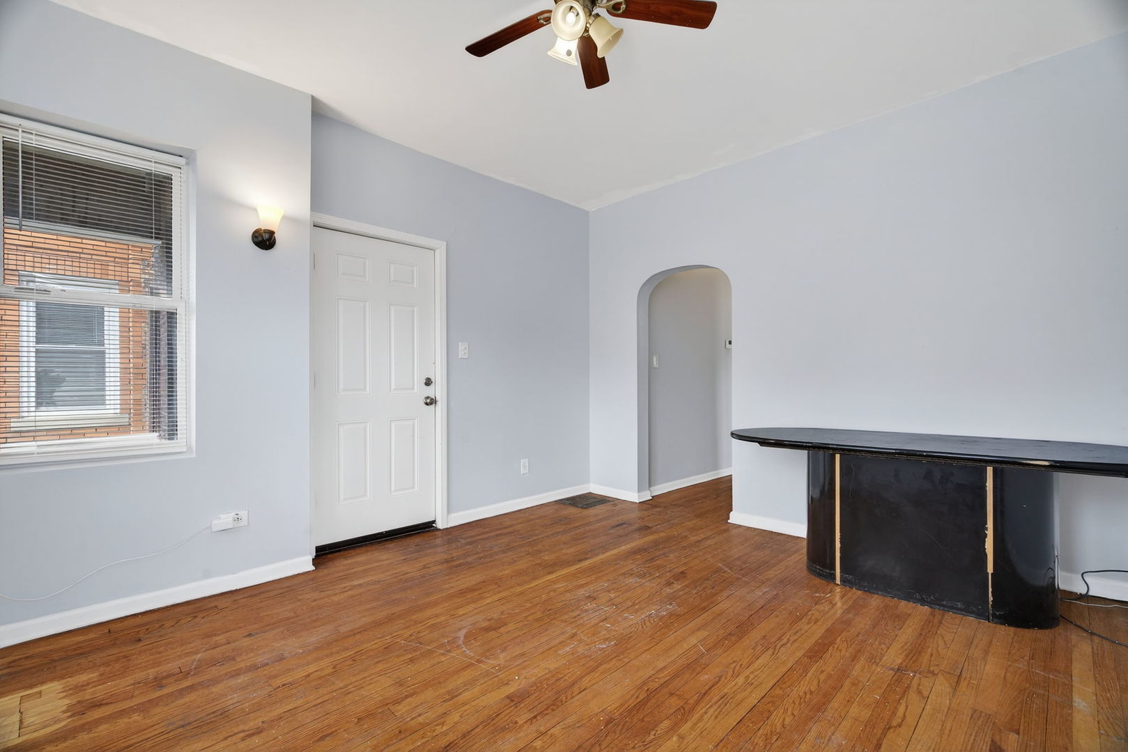 6937 S Maplewood Avenue