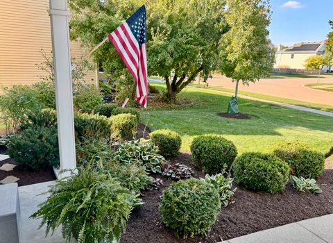 Tiny photo for 1008 Asbury Drive, Aurora, IL 60502 (MLS # 12524256)