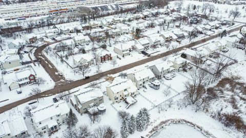 Tiny photo for 1008 Asbury Drive, Aurora, IL 60502 (MLS # 12524256)