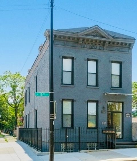 1001 W 16th Street Chicago IL 60608